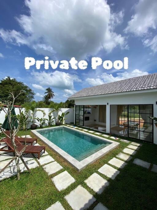 Allure Villa Cempaka Private Pool Куантан Экстерьер фото